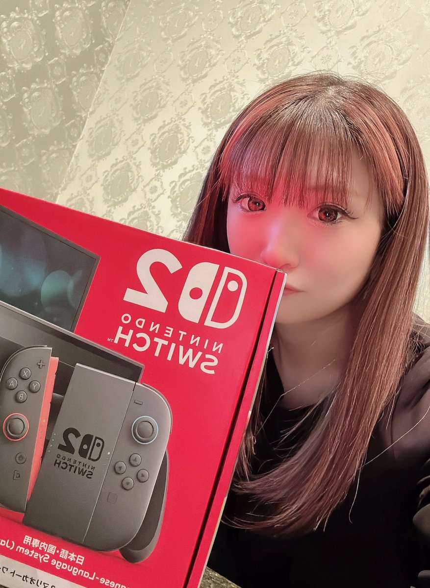 kasakin19's tweet photo. わーい💖
Switch2だぁー✨💖
はやくマリカーやりたぁぁい💖
ちょっと開封したけど、
ジョイコンの取り付け楽になっててマジで神〜✨

#NintendoSwitch2 
#任天堂Switch2 
#マリオカートワールド
#当選
#プレゼント
#Switch2
#初代から合わせて3台目 https://t.co/bITqglI4TQ