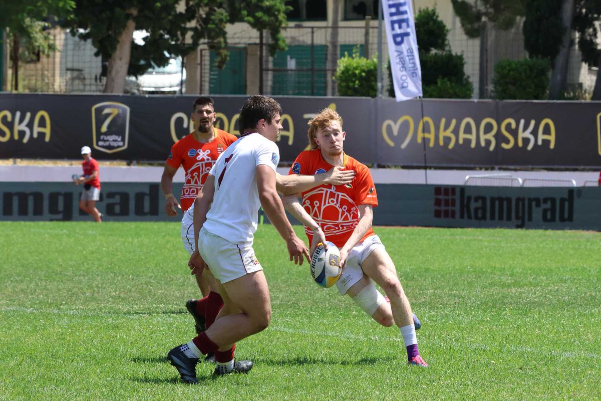 rugby_europe's tweet image. 🏉 Men’s 7s Trophy Series – Makarska 2025

🔥 Quarter-Finals Action TONIGHT!
The road to the title gets serious — who’s going through? 💪

🇺🇦 Ukraine vs Switzerland 🇨🇭🕒 8:14PM CET

🇱🇻 Latvia vs Croatia 🇭🇷🕒 8:36PM CET

🇵🇱 Poland vs Denmark 🇩🇰🕒 8:58PM CET

🇷🇴 Romania vs Hungary