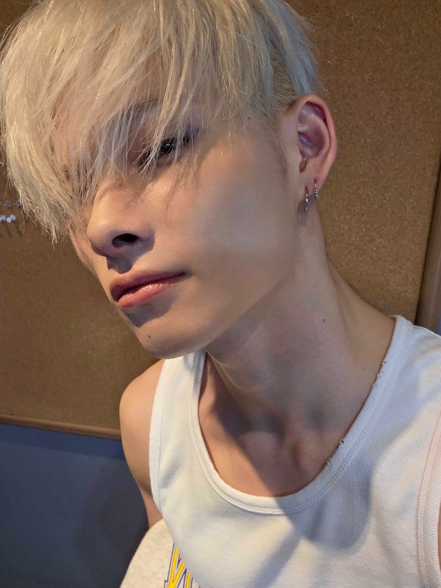 enhypenweverse's tweet image. [ #니키’s Post ] 250608

#NI_KI: I came to deliver a Music Core picturee

@ENHYPEN_members @ENHYPEN #ENHYPEN #엔하이픈