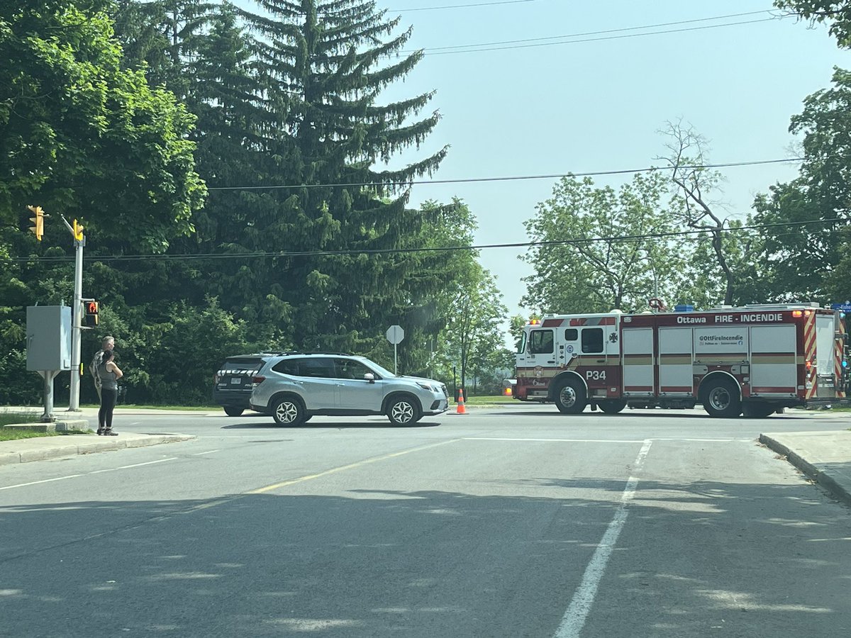 Accident at Fisher and Tunis. Thankfully no pedestrians or cyclists this time. One day we will seriously fix this. There are options. We don’t have to prioritize cars here. We can make changes without a left hand turning lane <a href="/RiverWardRiley/">Riley Brockington</a>