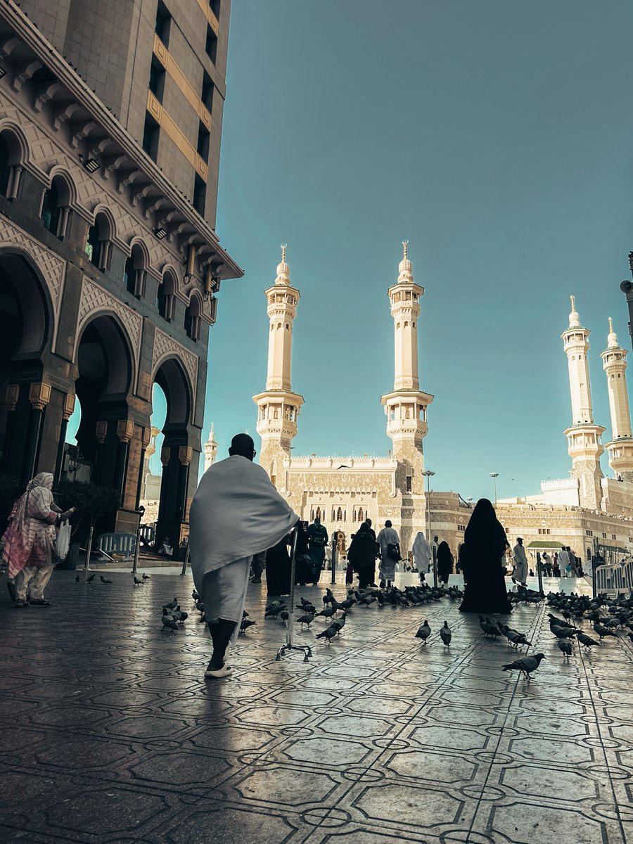 itsmhn3's tweet photo. @Makkah_wr لبّيك ربّيَ لا آلوك تلبيةً
  حتّى تمنّ على ذنبي بغفران 
#مكة_المكرمة 
#المسجد_الحرام https://t.co/g4N9jzu8KR