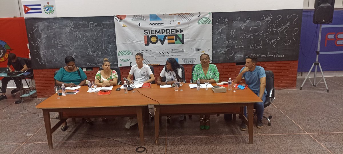 UJCHABANA (@ujchabana1) on Twitter photo #Ahora | Plenaria FEEM La Habana 2025
Delegados de todos los municipios debaten propuestas en Consejo Provincial.
✅ Protagonismo estudiantil ✅ Unidad ✅ Acciones concretas
📢 Con <a href="/FEEM_Cuba/">FEEM de Cuba ✌️🇨🇺</a> y dirigentes de las diferentes organizaciones políticas y de masas. #Ahora | Plenaria FEEM La Habana 2025
Delegados de todos los municipios debaten propuestas en Consejo Provincial.
✅ Protagonismo estudiantil ✅ Unidad ✅ Acciones concretas
📢 Con <a href="/FEEM_Cuba/">FEEM de Cuba ✌️🇨🇺</a> y dirigentes de las diferentes organizaciones políticas y de masas.