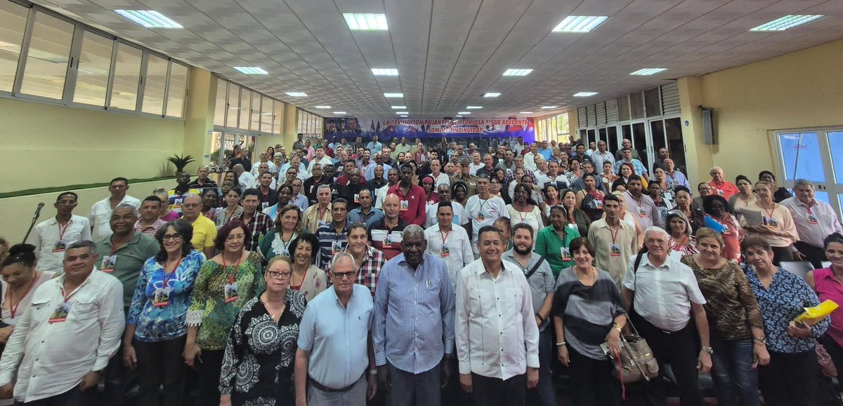ptevtes's tweet photo. Culmina #VisitaParlamentaria a #Camagüey con un intercambio de trabajo presidido por el Presidente de la #ANPPCuba.
#CamagüeyRindeCuenta
@CmgRamona @JorgeSutil2
@WalterNoris @YaimaValle1 @PCCNuevitas1 @EnriqueANPP @Pedropte88 https://t.co/mMN1oq6TDP