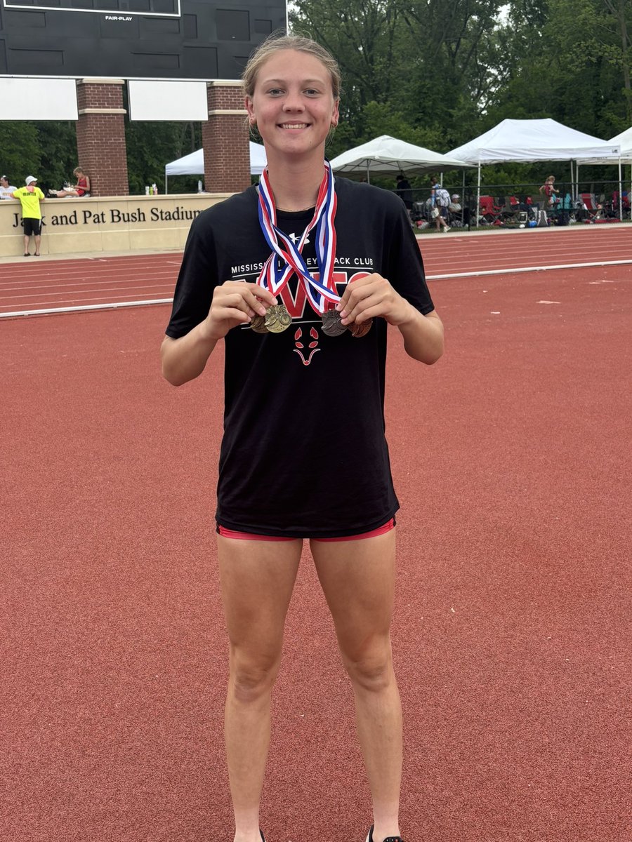AFlopsuni's tweet photo. 2nd Annual MVTC track meet today and  Alyssa ties her PR in the High Jump. 🌟5’6”🌟15/16 #MVTC  #Lancer2027  @Schroeder_A22 https://t.co/DJH3d9y2Tw