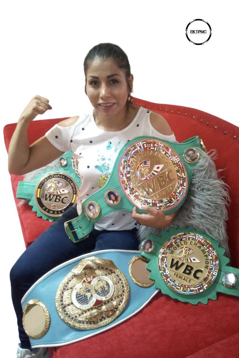 La ecatepense <a href="/KikachavezOf/">Yessica Kika Chavez</a> fue incorporada al salón de la fama del boxeo 2025 en Nueva York🗽🥊 🇲🇽

"Llevo tatuado en el alma el nombre de nuestro municipio, yo no decido dónde nacer pero sí elegí dónde vivir, y lo haré enalteciendo y dignificando a #Ecatepec hasta lo más alto”