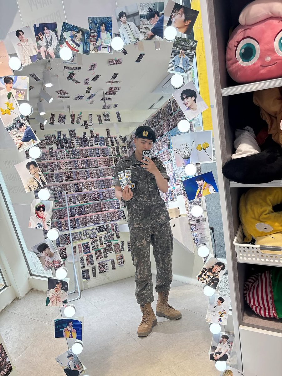 KIMJONGHYEON_TH's tweet image. (❤️) 250608 ___jonghyeon’s ig 

เหล่า &amp;amp;U ของผมที่อวยพรวันเกิดให้ผม ขอบคุณมาก ๆ เลยนะครับ 🫶 เพราะ &amp;amp;U ผมจึงใช้ทุกวันอย่างมีความสุขอยู่ครับ🎉 ผมสุขภาพแข็งแรงและสบายดีครับ! &amp;amp;U เองก็ดูแลสุขภาพด้วยนะครับ! รักนะครับ &amp;amp;U 🫡 เพราะเป็น &amp;amp;U นั้นช่างสวยงาม

#KIMJONGHYEON #김종현