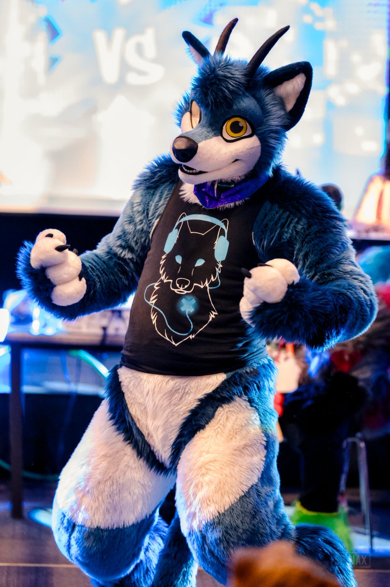 [2]

🐾: <a href="/FursuitGg/">G.G.</a>
📍: #Ibercon