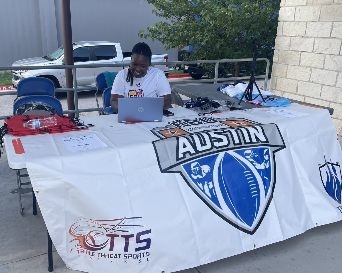 🏆 𝐅𝐁𝐔𝐍𝐂 𝐓𝐞𝐚𝐦 𝐀𝐮𝐬𝐭𝐢𝐧 

In the 🏠 FBU Austin Camp looking for athletes to play in the <a href="/FBU_NC/">FBUNC.com</a> this December 

#PathToNaples
