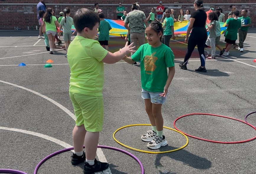 Mrs_MPires's tweet photo. We had a blast at field day! Here are some of the many memories we made. @RotellaWarren #RSS11 https://t.co/3PIQideqHs