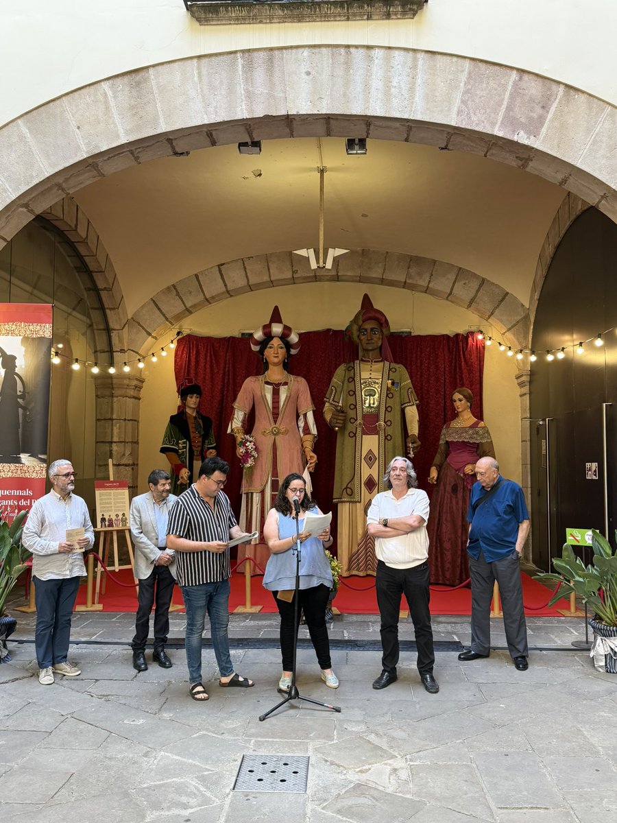 Abel Plana (@abelplana) on Twitter photo A la inauguració de l’exposició de les Quinquennals dels <a href="/gegantsdelpi/">Els Gegants del Pi</a> , en representació de la Coordinadora <a href="/gegantsbcn/">Coordinadora de Colles Geganteres de Barcelona</a> ! Moltes felicitats!! #CulturaPopular A la inauguració de l’exposició de les Quinquennals dels <a href="/gegantsdelpi/">Els Gegants del Pi</a> , en representació de la Coordinadora <a href="/gegantsbcn/">Coordinadora de Colles Geganteres de Barcelona</a> ! Moltes felicitats!! #CulturaPopular