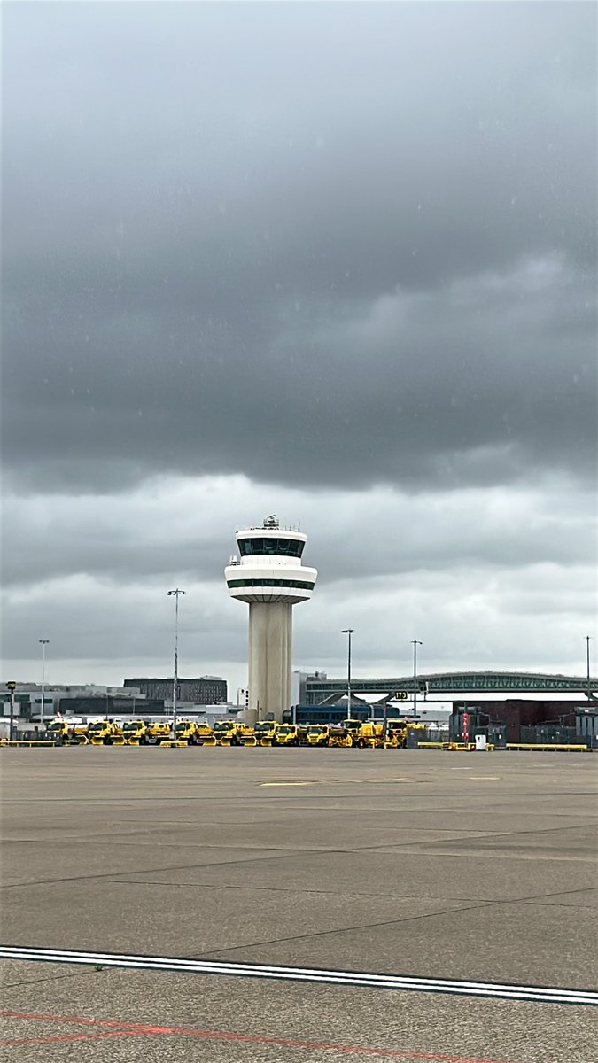 Robreferee's tweet image. I think tonight may just get a little wet