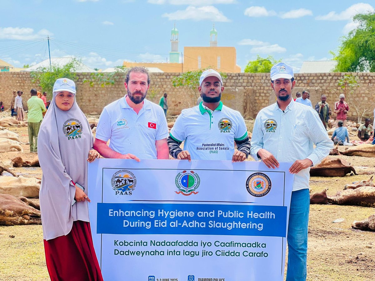 PAAS_ORG's tweet photo. 📍After its Eid hygiene workshop, #PAAS visited key slaughter sites in #Baidoa
🧼 Purpose: Assess hygiene and raise awareness
📣 Continued commitment to #SafeEid &amp; public health
#Somalia #OneHealth #ZoonoticPrevention #IslamicPractices
@FAOSomalia 
@gredosom 
@FAOLivestock https://t.co/YyPnp2Bdv2