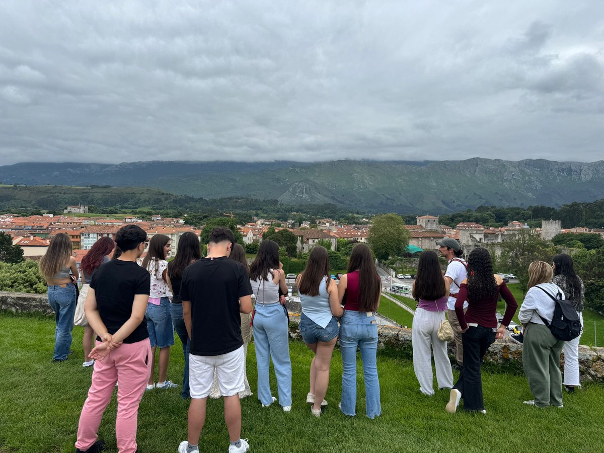 Un día muy completo: primero descenso del Sella y después de comer, visita a Llanes.
Deporte y turismo, un poco de todo.
#TrinitariosSalamanca