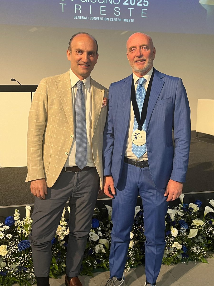 Dept. of Urology | University of Trieste (@urologiatrieste) on Twitter photo 📍Gran finale oggi al #CongressoSIA!
Un’ultima giornata ricca di spunti, discussioni e visioni sul futuro dell’#andrologia
Onorati di aver condiviso questa esperienza con colleghi, relatori e maestri della disciplina.
Alla prossima! đź’™
<a href="/gioliguori33/">Giovanni Liguori</a> <a href="/AsugiFVG/">@asugiFVG</a> <a href="/UniTrieste/">Università di Trieste</a> 📍Gran finale oggi al #CongressoSIA!
Un’ultima giornata ricca di spunti, discussioni e visioni sul futuro dell’#andrologia
Onorati di aver condiviso questa esperienza con colleghi, relatori e maestri della disciplina.
Alla prossima! đź’™
<a href="/gioliguori33/">Giovanni Liguori</a> <a href="/AsugiFVG/">@asugiFVG</a> <a href="/UniTrieste/">UniversitĂ di Trieste</a>