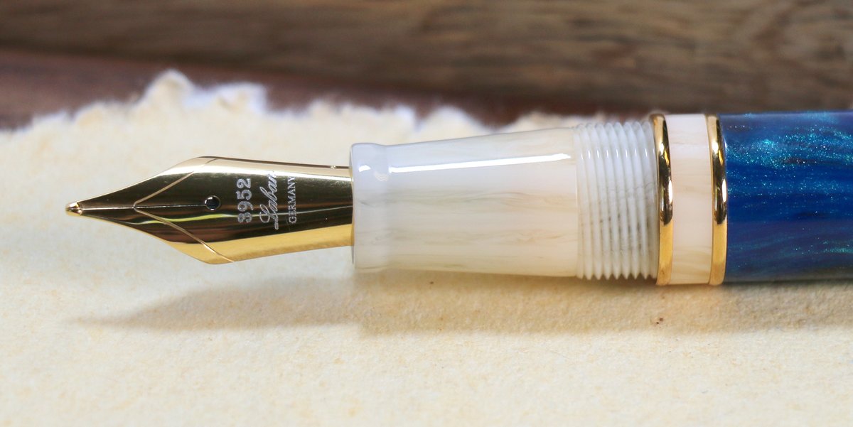 PenChalet's tweet photo. The beloved Laban 326 Mirage fountain pens are back! This collection's exclusive handcrafted materials elevate the artistry of each writing instrument. Don't miss the opportunity to add this exceptional piece to your collection: https://t.co/Wre4UB4QAL #LabanPens #Laban326 #Laban326Mirage #FountainPens #Pens #PenChalet #Writing #WritingCommunity #LuxuryPens
