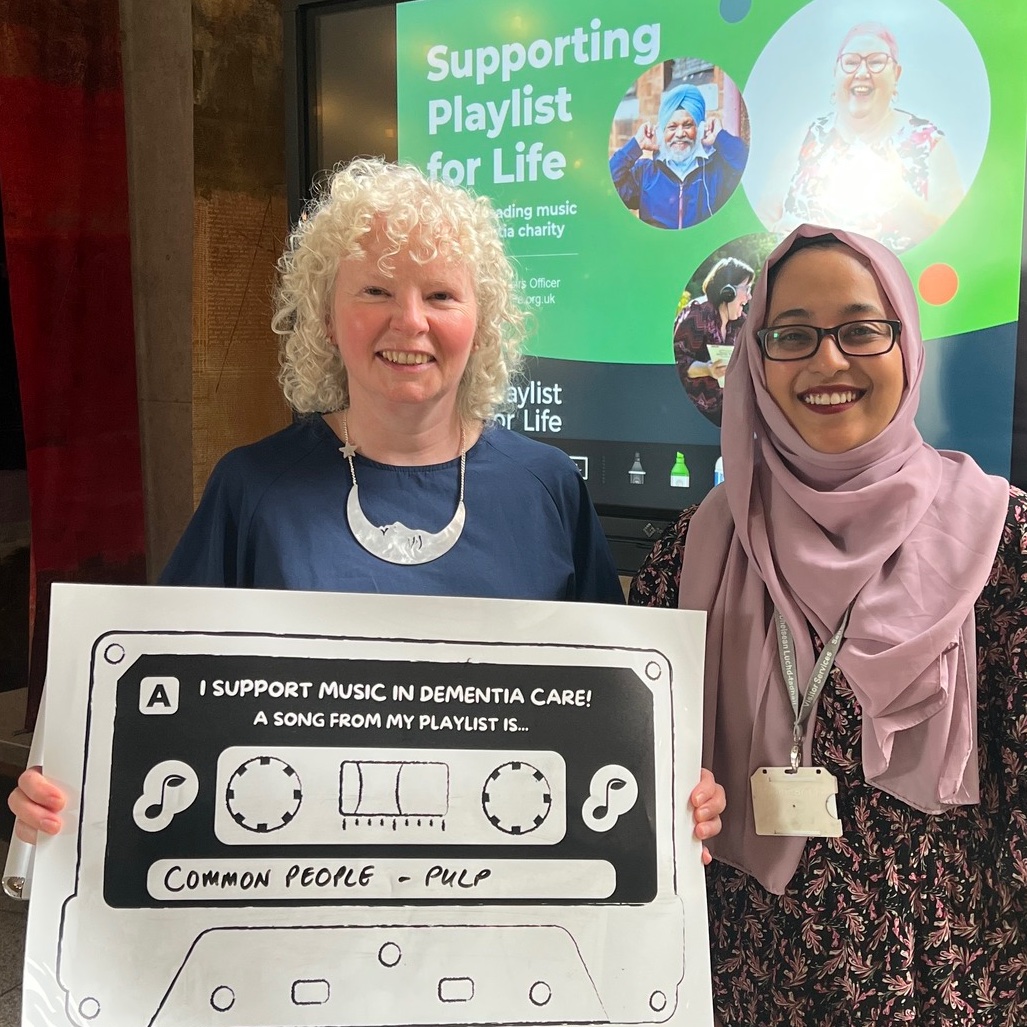 Playlist for Life (@playlistforlife) on Twitter photo 🎉Celebrating Pulp's 1st album in 25 yrs & tour launch in #Glasgow tonight with <a href="/clairebakermsp/">Claire Baker</a>'s top playlist pick from discussions <a href="/ScotParl/">Scottish Parliament</a> last week about the power of personally meaningful music to improve #dementia symptoms, health & social care outcomes, & carer support💚 🎉Celebrating Pulp's 1st album in 25 yrs & tour launch in #Glasgow tonight with <a href="/clairebakermsp/">Claire Baker</a>'s top playlist pick from discussions <a href="/ScotParl/">Scottish Parliament</a> last week about the power of personally meaningful music to improve #dementia symptoms, health & social care outcomes, & carer support💚