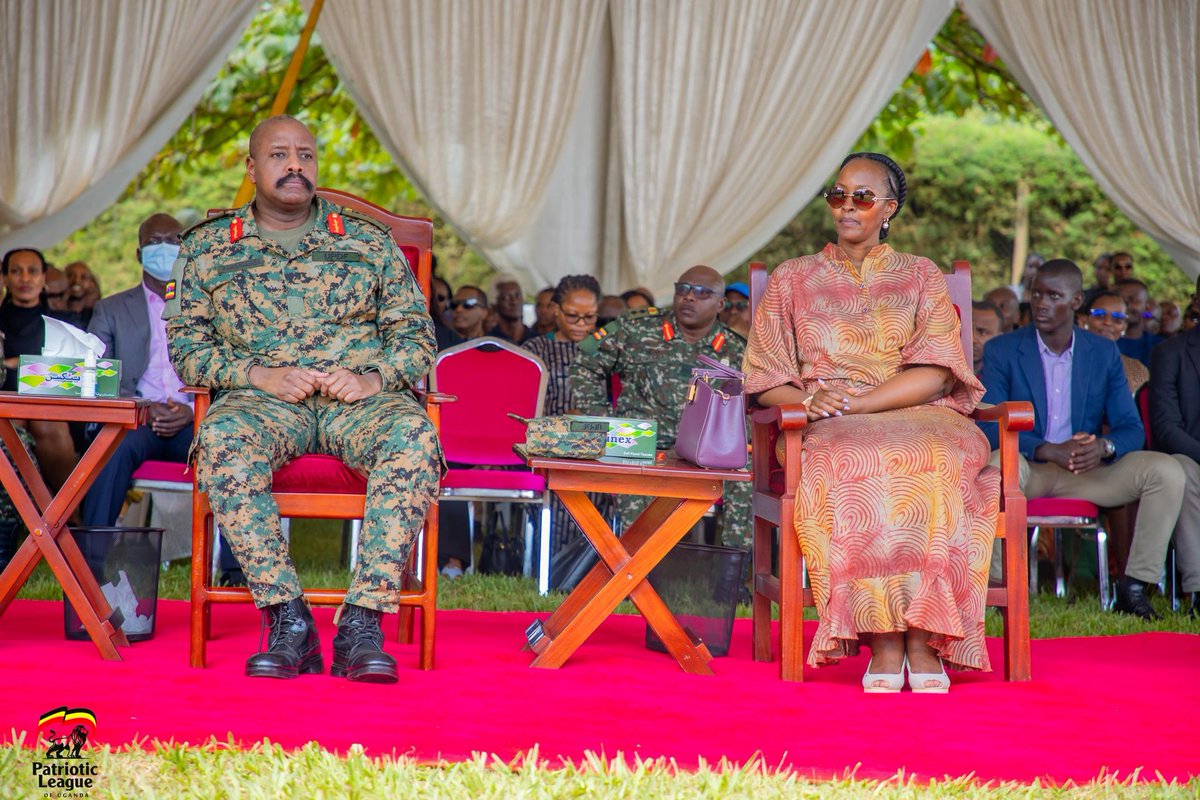 plueastern's tweet photo. On behalf of @Plugandaa ,we strongly appreciate Afande @cdfupdf Gen @mkainerugaba for representing us during the final send off our vice chairman @Plugandaa late @CedricNdilima . May his soul rest in eternal peace. https://t.co/ZVXshJFG8n