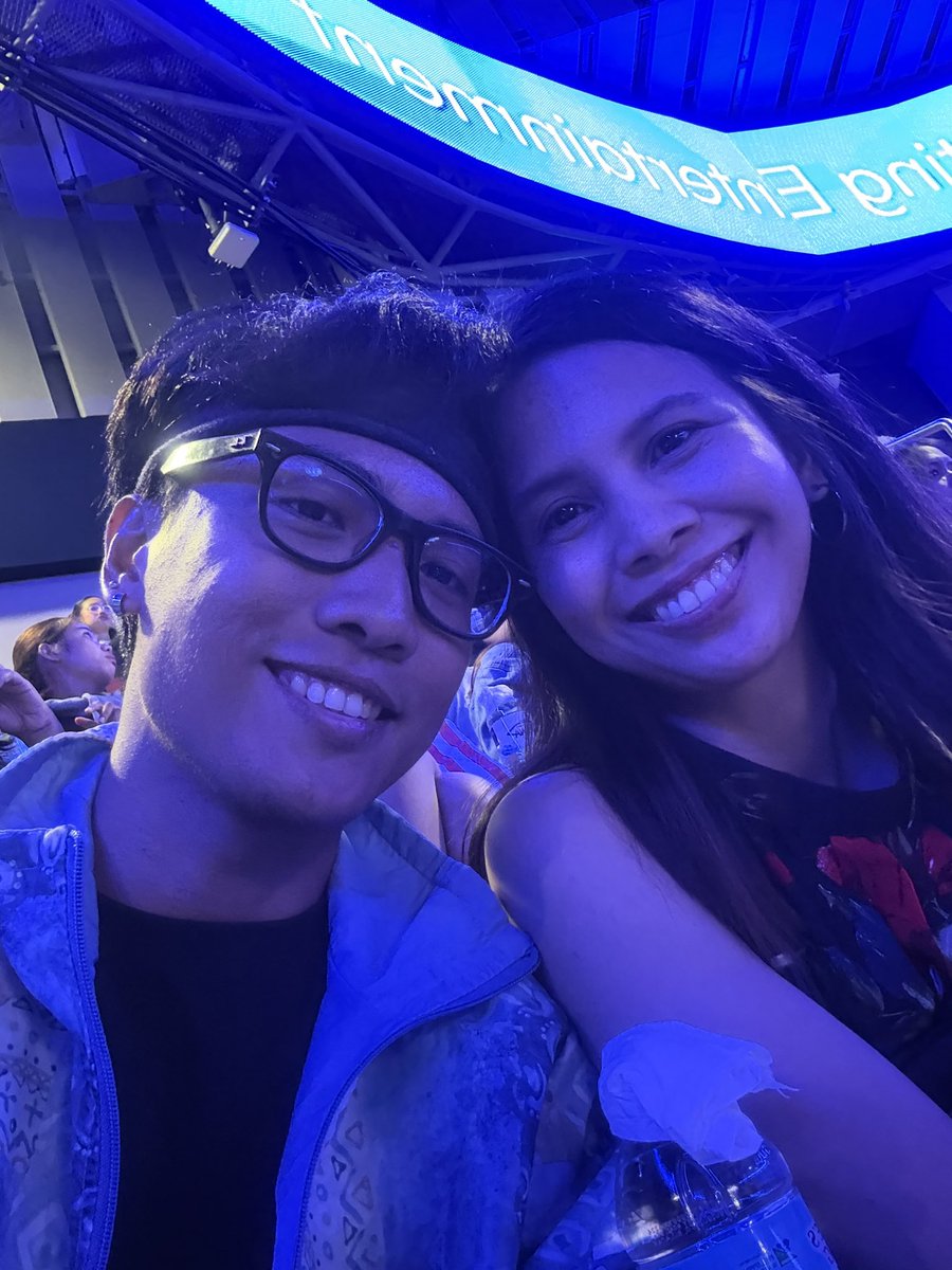 iammarkdizon's tweet photo. MIGHTY TO SAVE ✨

#Hillsong #MightyToSave #Manila https://t.co/4UKJeH5x0C