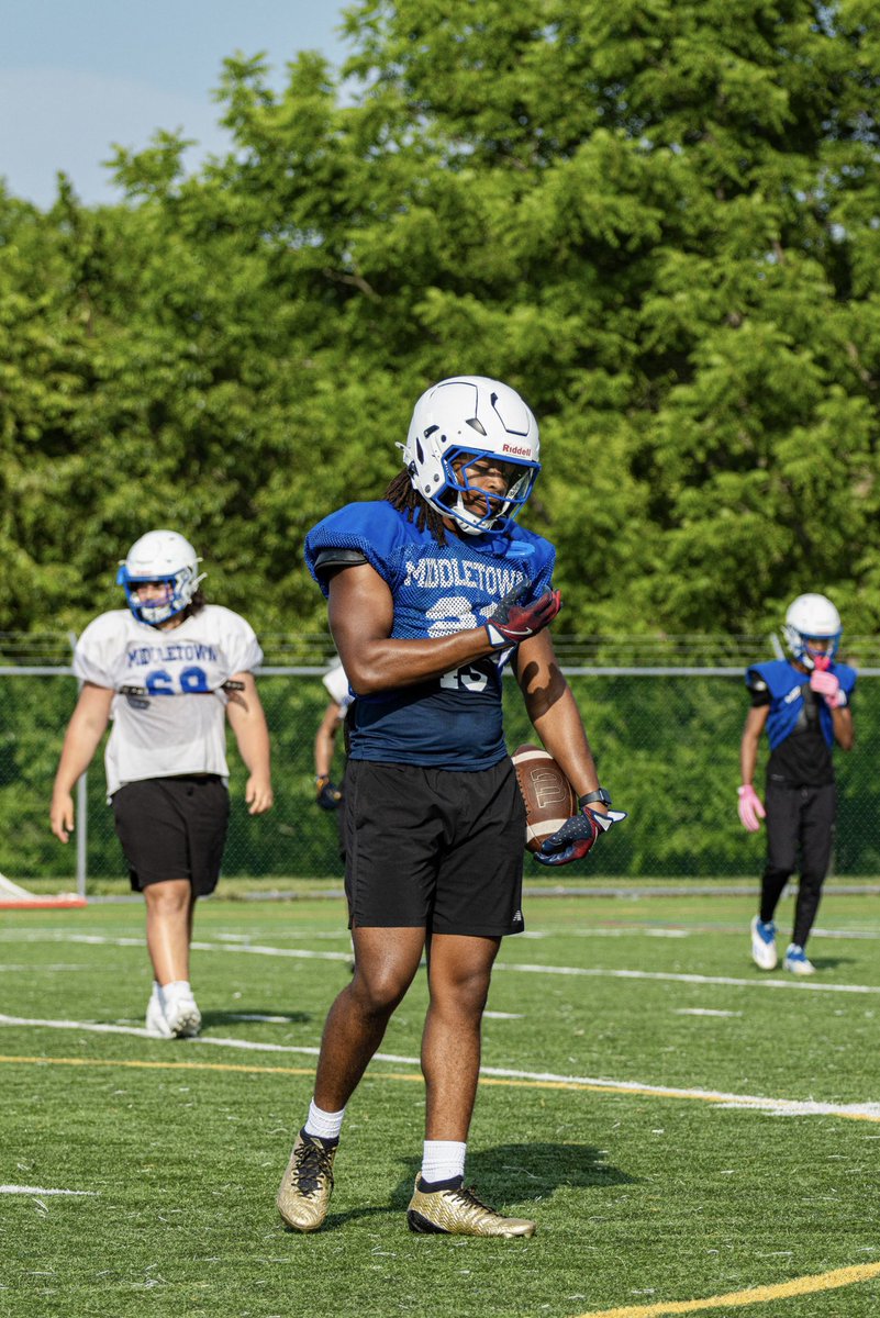 Amar’e Glover ★ ★ ★ ☆ ☆ (@amare_glover1) on Twitter photo Doing what I love! Last spring ball for the Ⓜ️ <a href="/MiddletownFB/">ᴍɪᴅᴅʟᴇᴛᴏᴡɴ ᴄᴀᴠᴀʟɪᴇʀs</a> <a href="/coachjohnson302/">𝗕𝗿𝘆𝗮𝗻 𝗝𝗼𝗵𝗻𝘀𝗼𝗻</a> <a href="/ZacharyBlum1/">Zachary Blum</a> Doing what I love! Last spring ball for the Ⓜ️ <a href="/MiddletownFB/">ᴍɪᴅᴅʟᴇᴛᴏᴡɴ ᴄᴀᴠᴀʟɪᴇʀs</a> <a href="/coachjohnson302/">𝗕𝗿𝘆𝗮𝗻 𝗝𝗼𝗵𝗻𝘀𝗼𝗻</a> <a href="/ZacharyBlum1/">Zachary Blum</a>