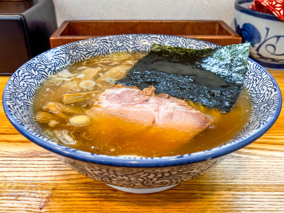 kugai_____'s tweet image. 中華そば専門 とんちぼ@高麗
中華そば+お土産中華そば+お土産つけそば
15年ぶりくらいの訪問。煮干のスープは温度高めでファーストインパクトは低めだが油少なめのためすぐ温度が下がり、旨み・塩味がぐいっと伸び美味。昔の高萩大勝軒を思い出す。麺は歯応えのいい細ストレートで超絶激ウマ🌟💯
