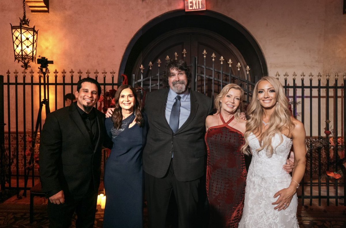 thejoshv's tweet image. Happy Birthday to the Hardcore Legend, our wedding officiant, and one of the kindest souls I’m honored to call a friend , Mick Foley
Have a Nice Day
#HappyBirthday #MickFoley