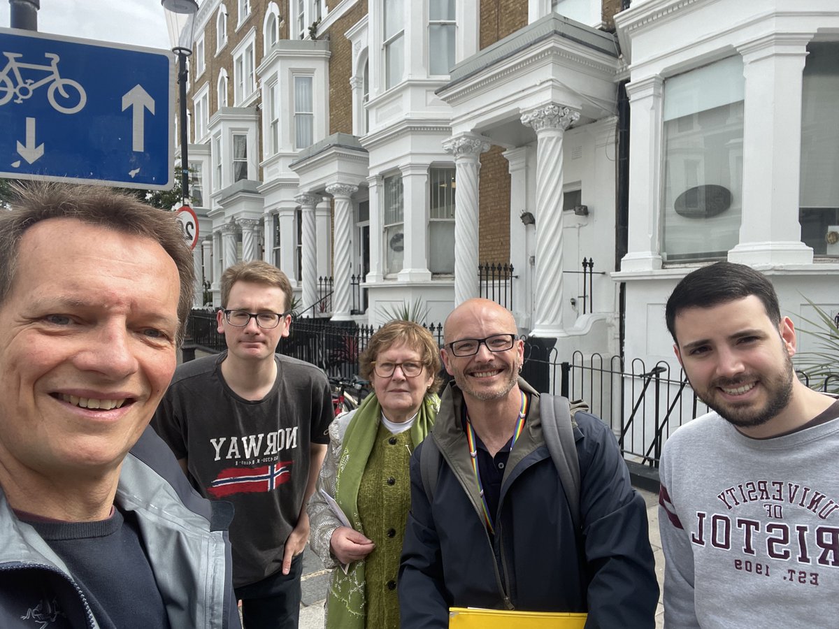 Christophe Noblet (@christophesw5) on Twitter photo Insightful discussions this morning with Nevern Place residents #EarlsCourt on crime, ASB, delivery bike drivers & street greening, with strong positive feedback on work done by our 2 LibDems Councillors <a href="/LindaAWade/">Linda A Wade🔶</a> and <a href="/LibDemVerboven/">Tim Verboven 🔶</a> Insightful discussions this morning with Nevern Place residents #EarlsCourt on crime, ASB, delivery bike drivers & street greening, with strong positive feedback on work done by our 2 LibDems Councillors <a href="/LindaAWade/">Linda A Wade🔶</a> and <a href="/LibDemVerboven/">Tim Verboven 🔶</a>