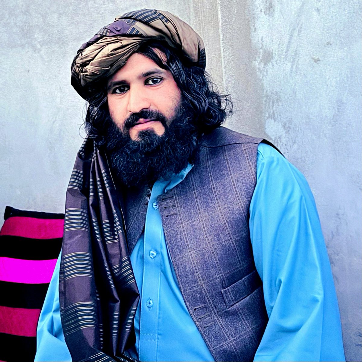 اَلسَلامُ عَلَيْكُم وَرَحْمَةُ اَللهِ وَبَرَكاتُهُ
درنو ملګر دنیکمرغه لوي اختر مو مبارک شه الله تعالی مو ټول عبادات قبول کړه 

ستاسو ورور (((  همت افغان )))