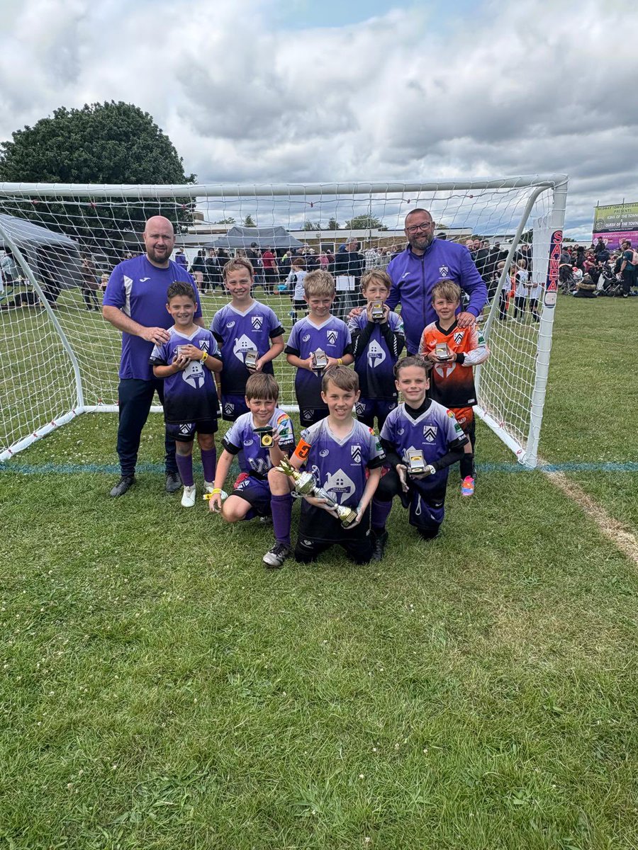 Anchorians FC (@anchoriansfc) on Twitter photo Not to be out done, we have βKings of the Townβ <a href="/Medway_TownFC/">MedwayTownFC</a> tournament with our U8 Lions. Well done boys πππ
#anchoriansandthecommunity Not to be out done, we have βKings of the Townβ <a href="/Medway_TownFC/">MedwayTownFC</a> tournament with our U8 Lions. Well done boys πππ
#anchoriansandthecommunity