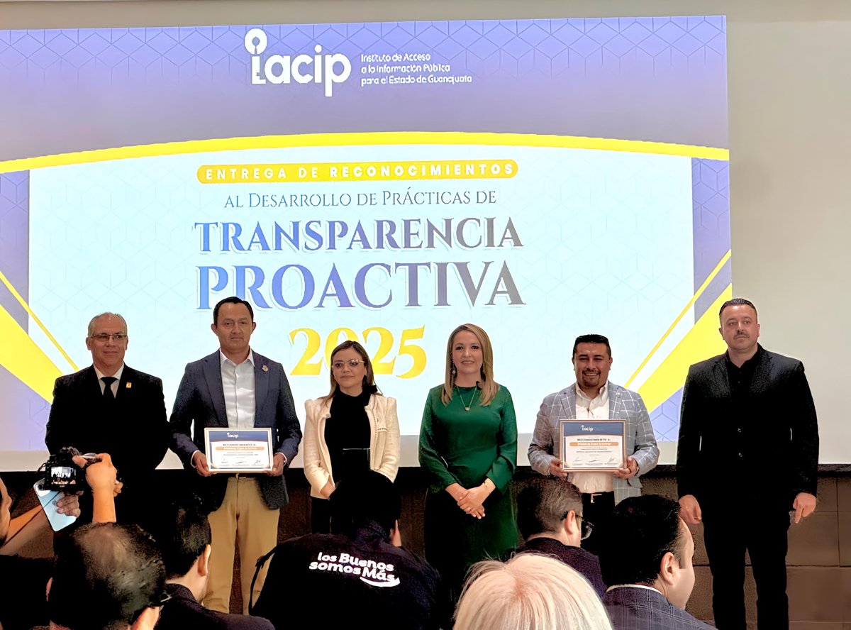 finanzasgente's tweet photo. La @finanzasgente fue reconocida por el cumplimiento de la transparencia y prácticas de transparencia proactiva por el @iacipgto.
Estos reconocimientos reflejan el firme compromiso del #GobiernoDeLaGente con una administración que rinde cuentas claras. https://t.co/VjNa29ZMYv