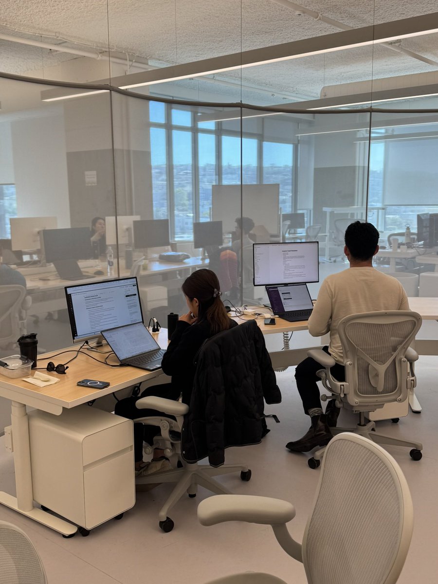 pejmannozad's tweet image. At Pear SF Studio, 216 of the brightest AI founders are building the future—together, under one roof. It’s one of the highest concentrations of AI talent in a single physical space. More than a workspace, it’s a living hub of innovation, serendipity, and unstoppable ambition.…