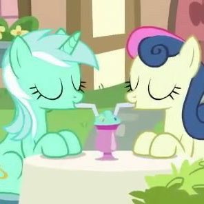 archivedponies's tweet image. — lyra &amp;amp; bon bon