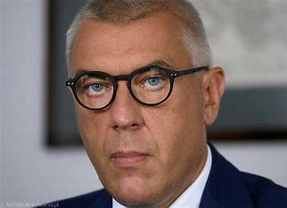 Zaprawdę powiadam wam, że ten człowiek wciągnie PO w takie bagno z którego oni już się nie wydostaną.
Partia w kryzysie a oni biorą na pokład najbardziej znienawidzoną i skompromitowaną kanalię jaka zaistniała w polskiej polityce po roku 1989.