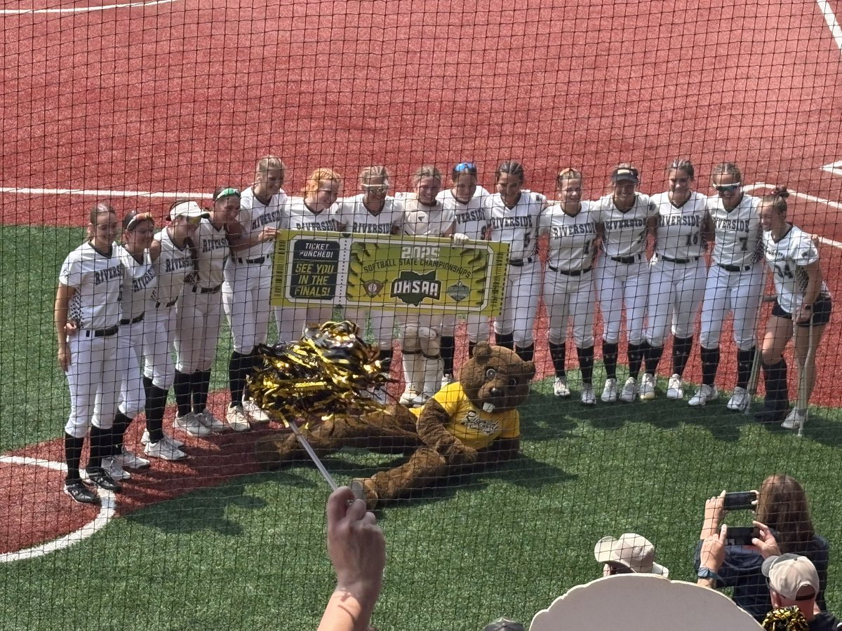 Riverside_athl's tweet image. Ticket punched! #RollSide