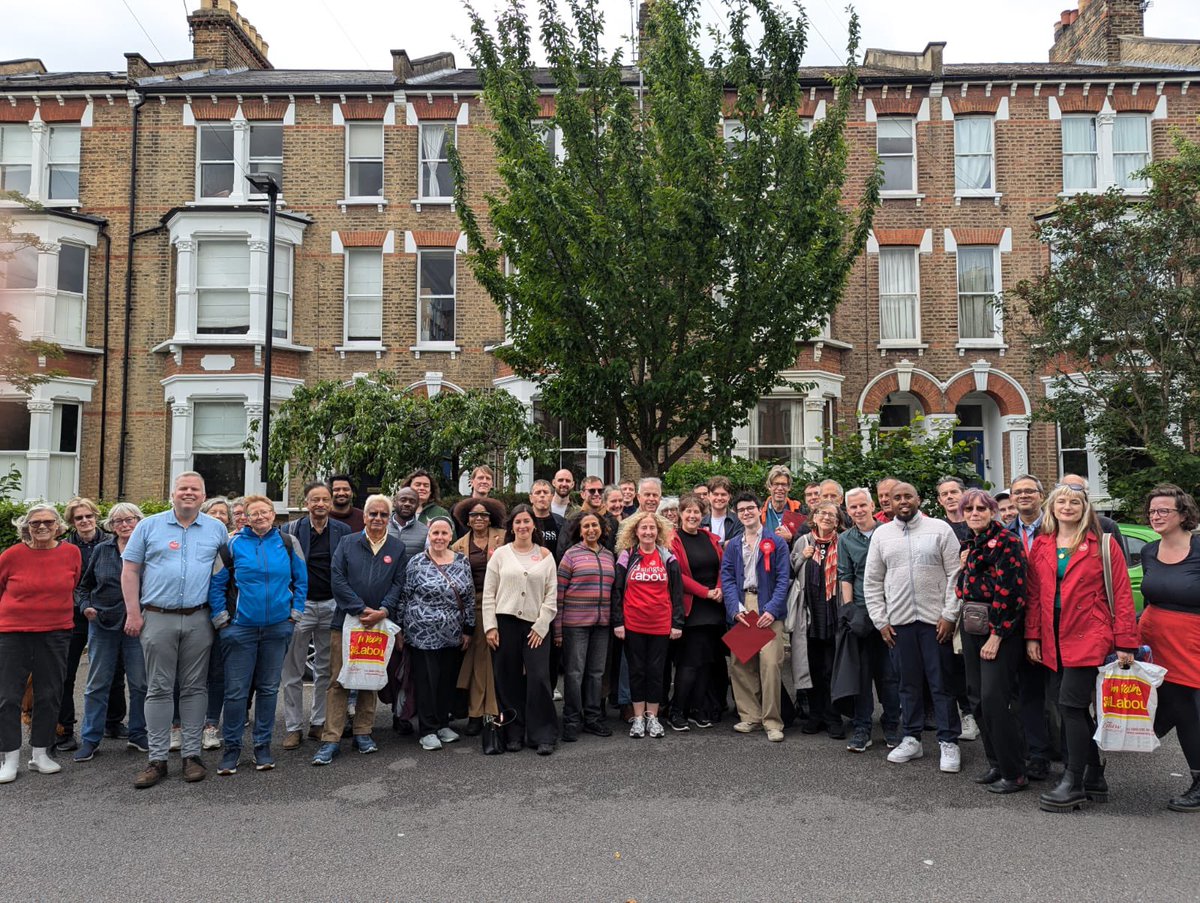 Cllr James Potts (@jamespotts) on Twitter photo We are <a href="/IslingtonLabour/">Islington Labour 🌹 #OnYourSide</a>! 🌹
Superb turnout for our campaign day in Tufnell Park this afternoon!
Hundreds of conversations with residents, showing how we’re #OnYourSide We are <a href="/IslingtonLabour/">Islington Labour 🌹 #OnYourSide</a>! 🌹
Superb turnout for our campaign day in Tufnell Park this afternoon!
Hundreds of conversations with residents, showing how we’re #OnYourSide