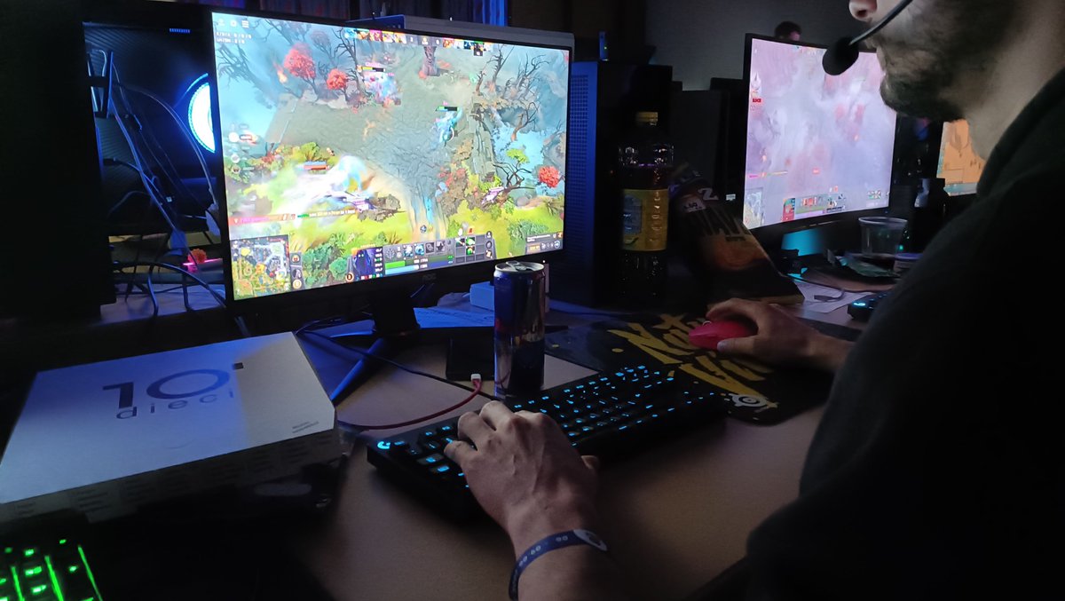mYinsanityCH's tweet photo. Throwback to the good old #Dota2 times! 
On @EEventLAN 17 we are competing in the Dota 2 tournament. 💪

Wish us luck! 🩵

#mYihigh #insanetrain https://t.co/sxJTNFoCVH