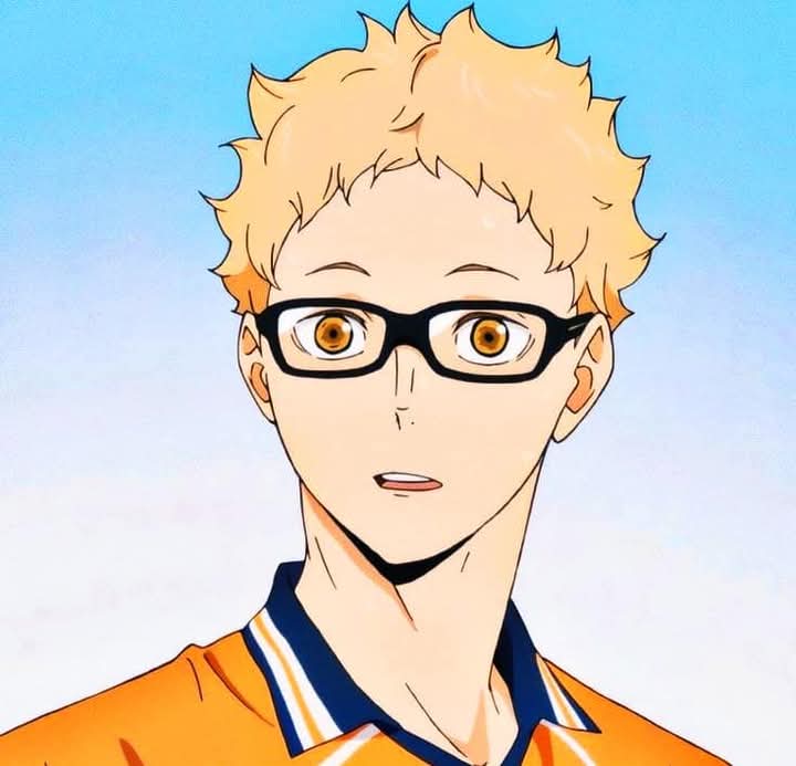 TsukkiEveryday's tweet photo. 4 pics 1 word: Tsukki 🌙 https://t.co/WAjlWrBC68