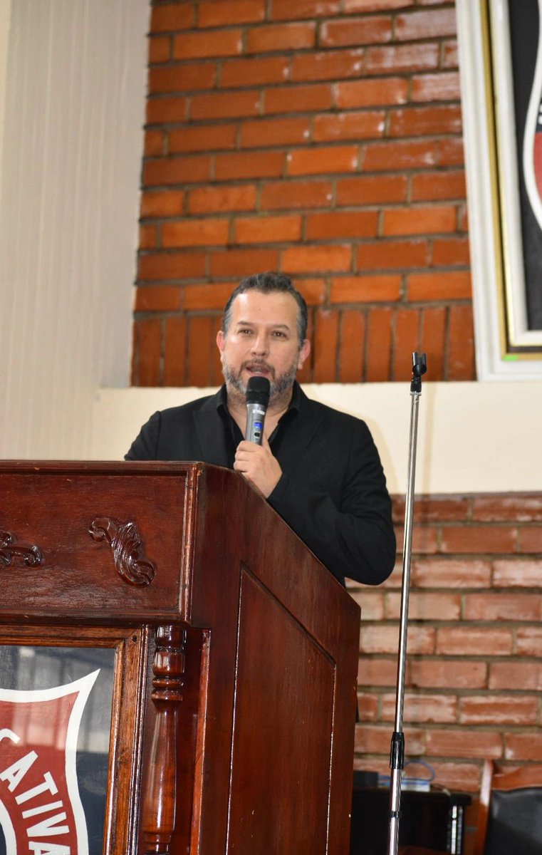 ivanrobertopoli's tweet image. 