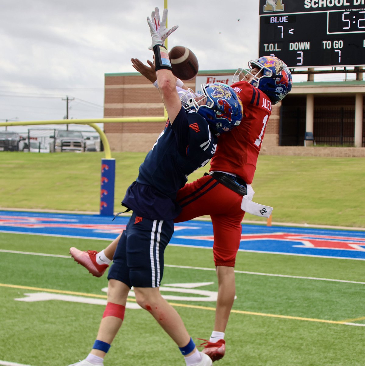 “That’s my quarterback!”

Cooper’s Zay Alexander (Red) after breaking up this pass intended for <a href="/Coopercoogs1/">Abilene Cooper Football</a> QB Austin Cummins (Blue), a WR today. 

#BigCountryPreps #txhsfb <a href="/DPYoungblood/">Daniel Youngblood</a>