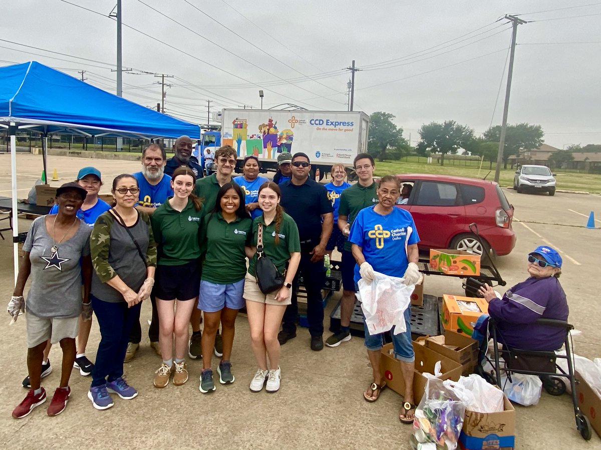 Catholic Charities Dallas (@ccofdallas) on Twitter photo 300+ families served 🤝
<a href="/ThePinesCamp/">ThePinesCatholicCamp</a>, two <a href="/DallasPD/">Dallas Police Dept</a> officers & lay volunteers teamed up at Our Lady of San Juan de Los Lagos to give back to the community. 300+ families served 🤝
<a href="/ThePinesCamp/">ThePinesCatholicCamp</a>, two <a href="/DallasPD/">Dallas Police Dept</a> officers & lay volunteers teamed up at Our Lady of San Juan de Los Lagos to give back to the community.