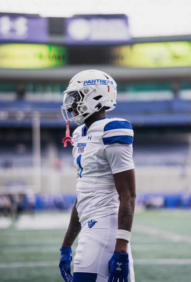 TyshawnPinckne1's tweet image. #AGTG after a great camp I am blessed to receive my first offer from Georgia state university @ZacharyBeckton @coachcam005 @AlexKingcue @memphisj7 @WRHitList @JeremyO_Johnson @hcbcg_jadams