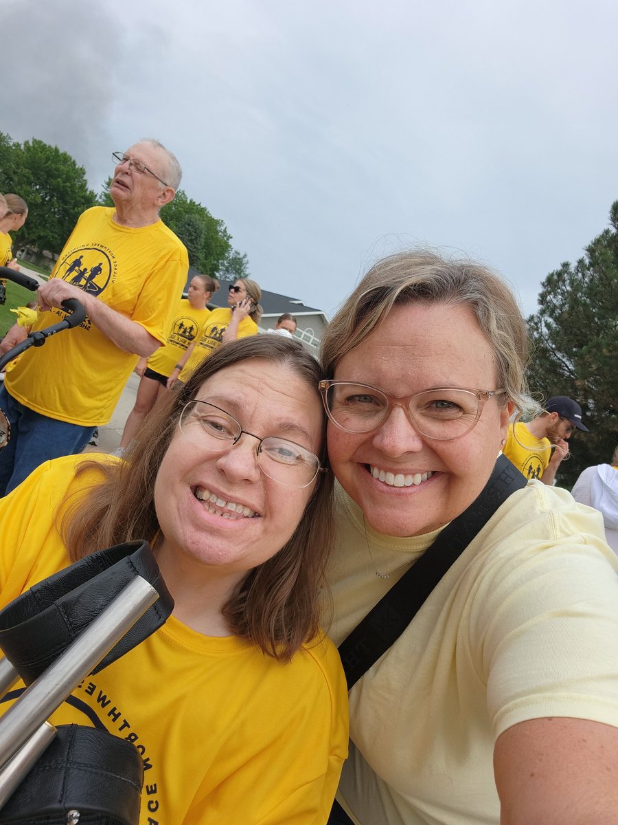 One of us ran, one of us walked, and one of us rolled. #WRW <a href="/VNU_Iowa/">Village Northwest Unlimited</a> <a href="/clairewynjaa/">Claire Wynja</a>