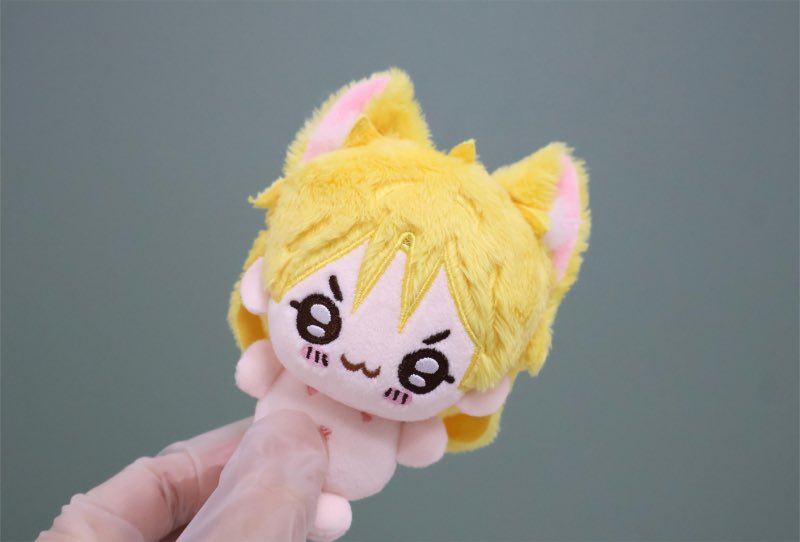 wafflezniscool's tweet image. my baby. he’s perfect and. really punchable. Yes,  this is the final sample . fist bumps air Yes.