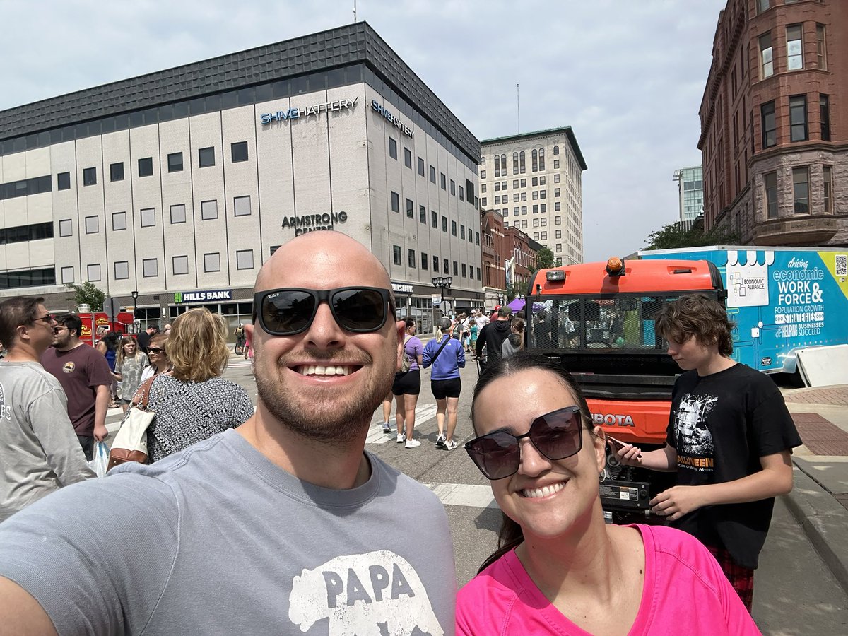 First CR farmer’s market of the year!!