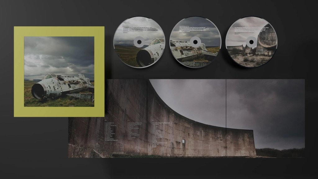 Last chance to enter our giveaway, and it's a stellar one! To celebrate the special edition release of Sci-Fi Lullabies from alt legends Suede, we've got 2 copies of their 3xCD set to giveaway! Enter here: criticalpopcorn.com/2025/05/16/win… <a href="/suedeHQ/">Suede HQ</a> <a href="/DemonMusicGroup/">Demon Music Group</a>