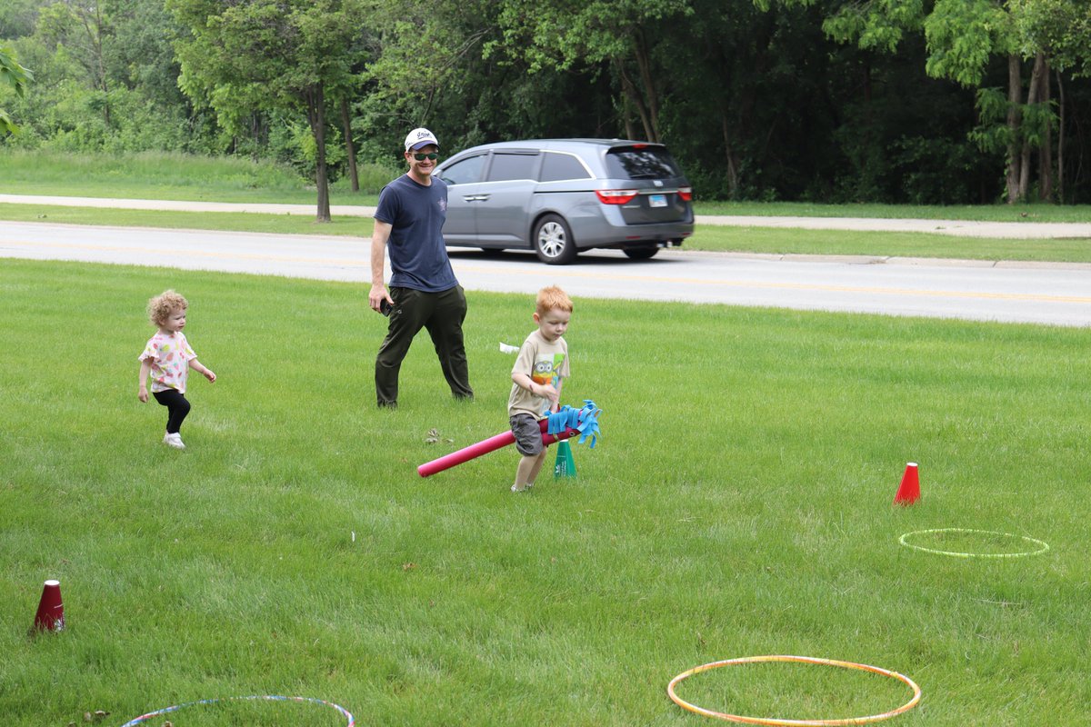 OrlandPkLibrary's tweet image. 📚☀️ Our Summer Reading Challenge is officially underway! 🎉Thank you to everyone who came out to today’s kickoff event. Be sure to sign up for the challenge and start logging those minutes if you haven't yet! Let’s make this a summer to remember. 💛 #SummerReading #LibraryFun