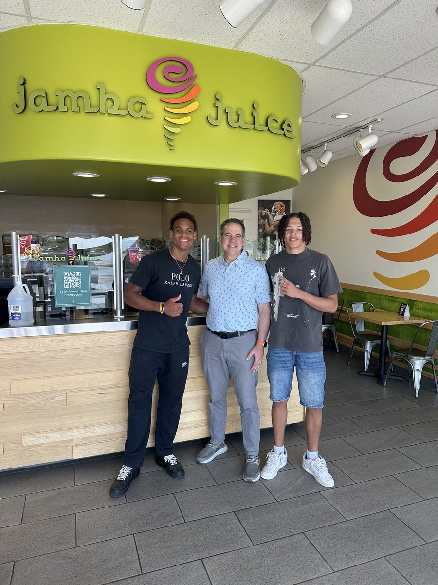 Poky Jamba Juice (@pokyjambajuice) on Twitter photo Itβs always a great day when President Wagner shows up and shows some love to <a href="/BengalGridiron/">Idaho State Football</a> πππ
π
Itβs always a great day when President Wagner shows up and shows some love to <a href="/BengalGridiron/">Idaho State Football</a> πππ
π