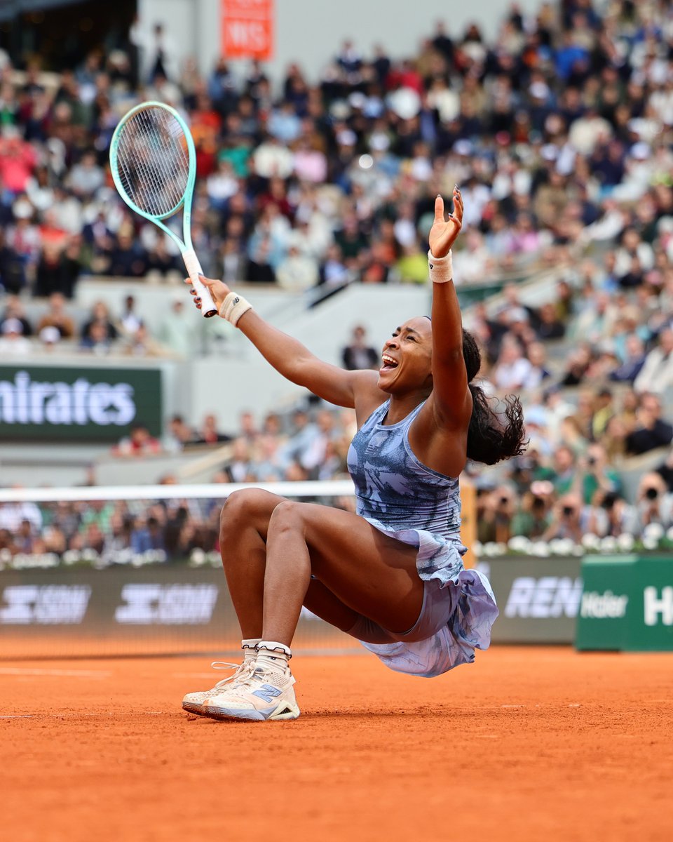 rolandgarros's tweet image. COCO GAUFF.
ROLAND-GARROS CHAMPION.
#RolandGarros