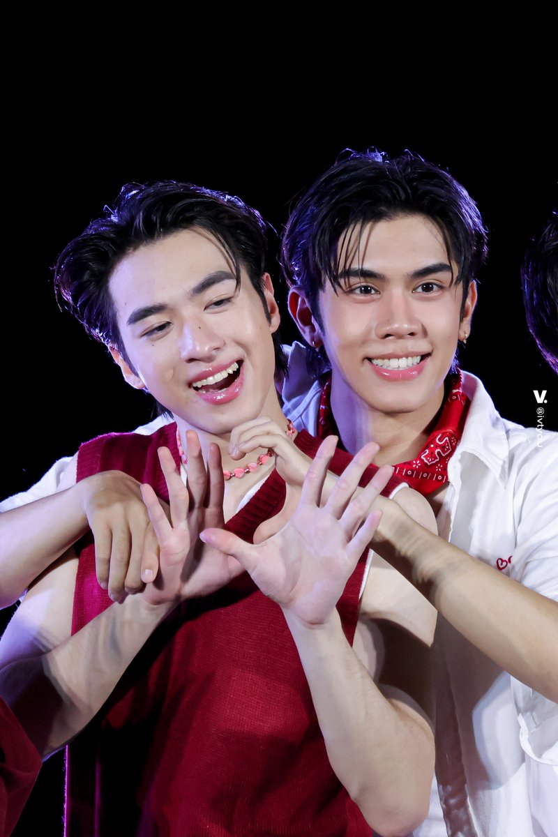 Papa w/ his son 🫳🏻
V.

#WALLSXPROXIE
#ร้อนนี้เที่ยวไหนไปกับวอลล์
#PROXIEVictor
#PROXIEChokun 
#PROXIEth️️️️