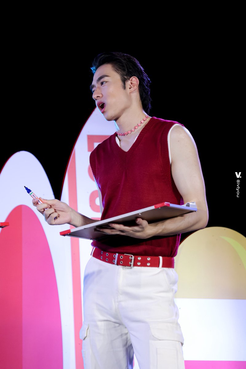 Huh!!! 
V.

#WALLSXPROXIE
#ร้อนนี้เที่ยวไหนไปกับวอลล์
#PROXIEVictor
#PROXIEth️️️️