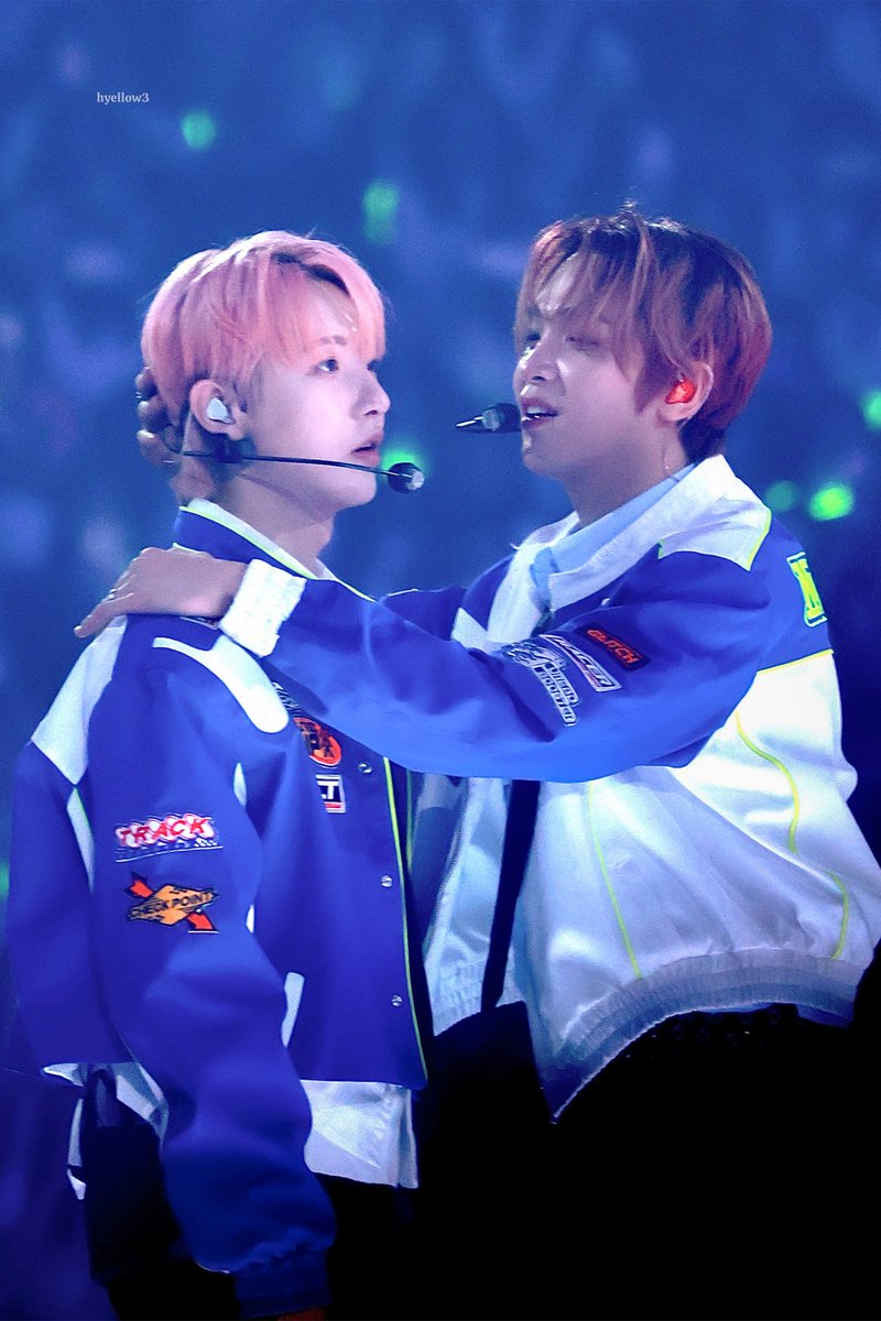 dailydongren's tweet photo. 🐻🦊 #동런 #dongren https://t.co/kmMuQvl9OZ